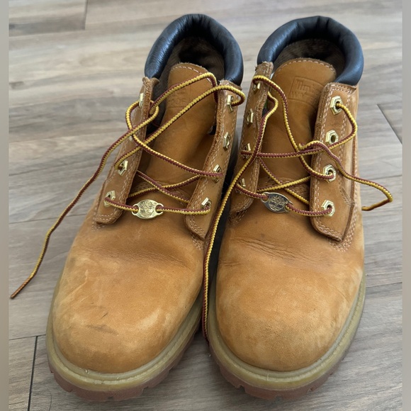 Timberland NELLIE CHUKKA boots US 7.5 - Picture 1 of 8